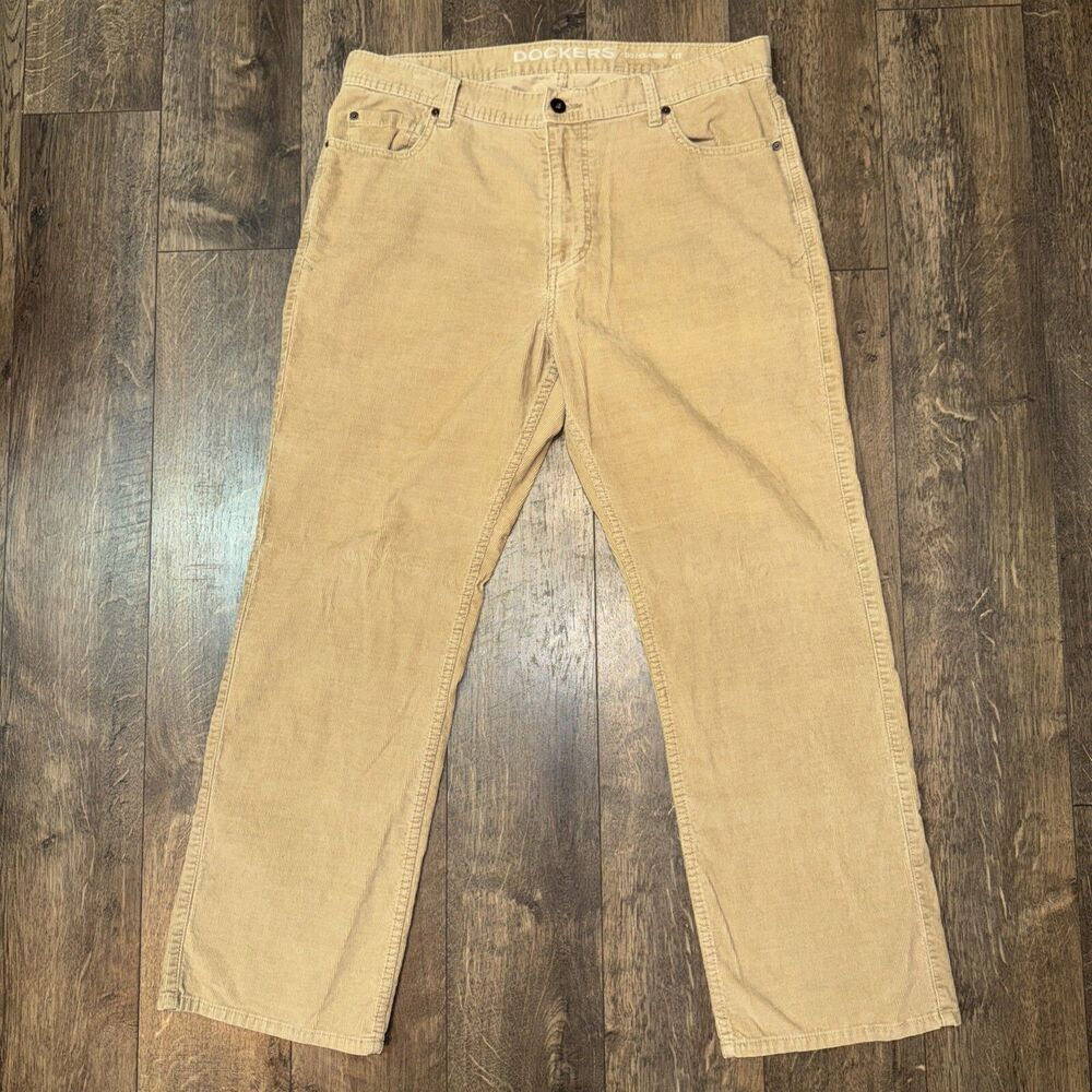 Dockers mens tan corduroy pants 36x30 classic fit 100% Cotton